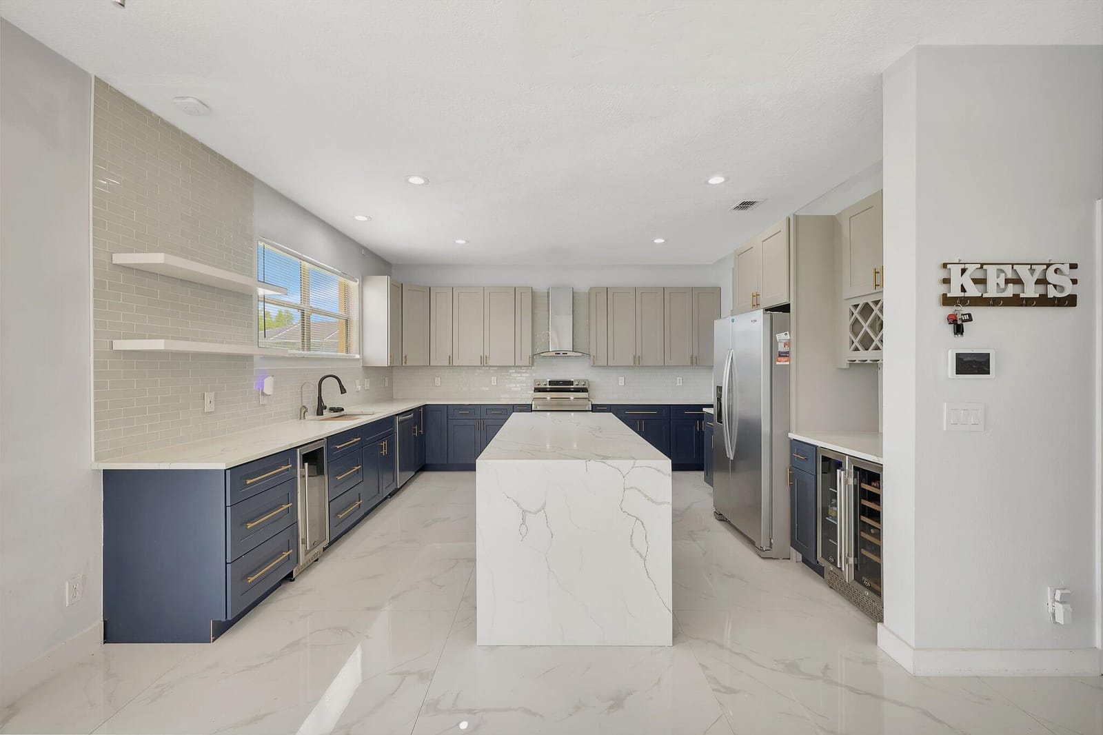 6509 NW OMEGA Road — photo 4