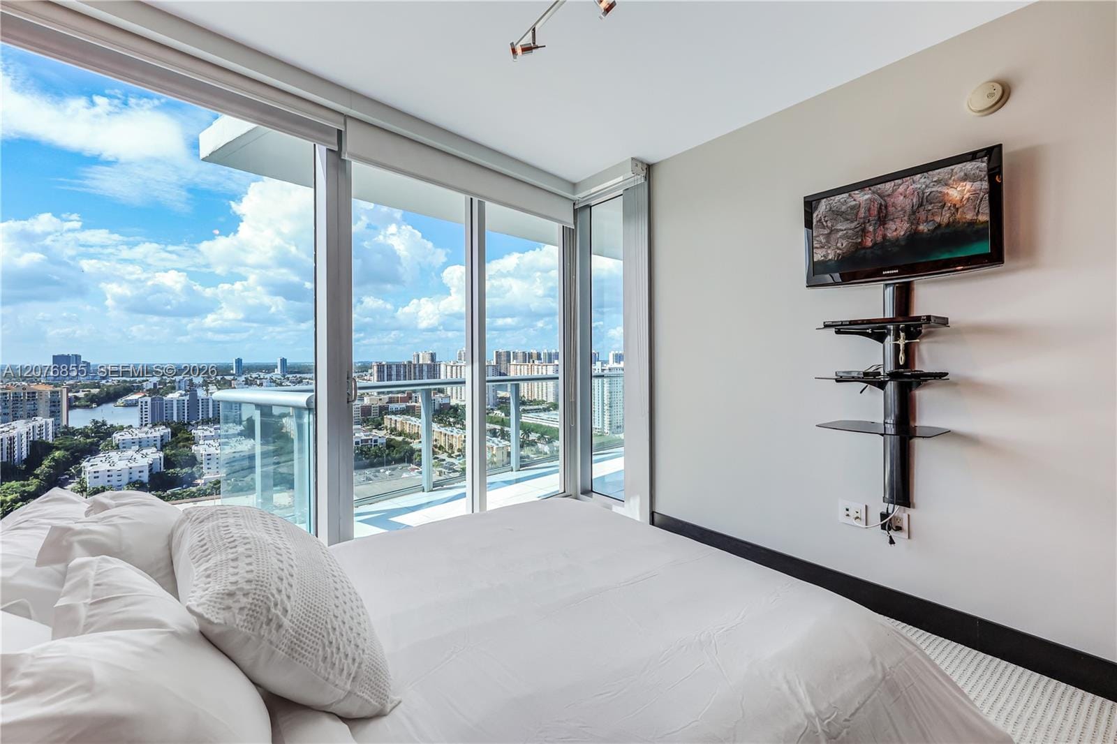 17001 Collins Avenue 2508, Sunny Isles Beach, FL 33160 photo 13