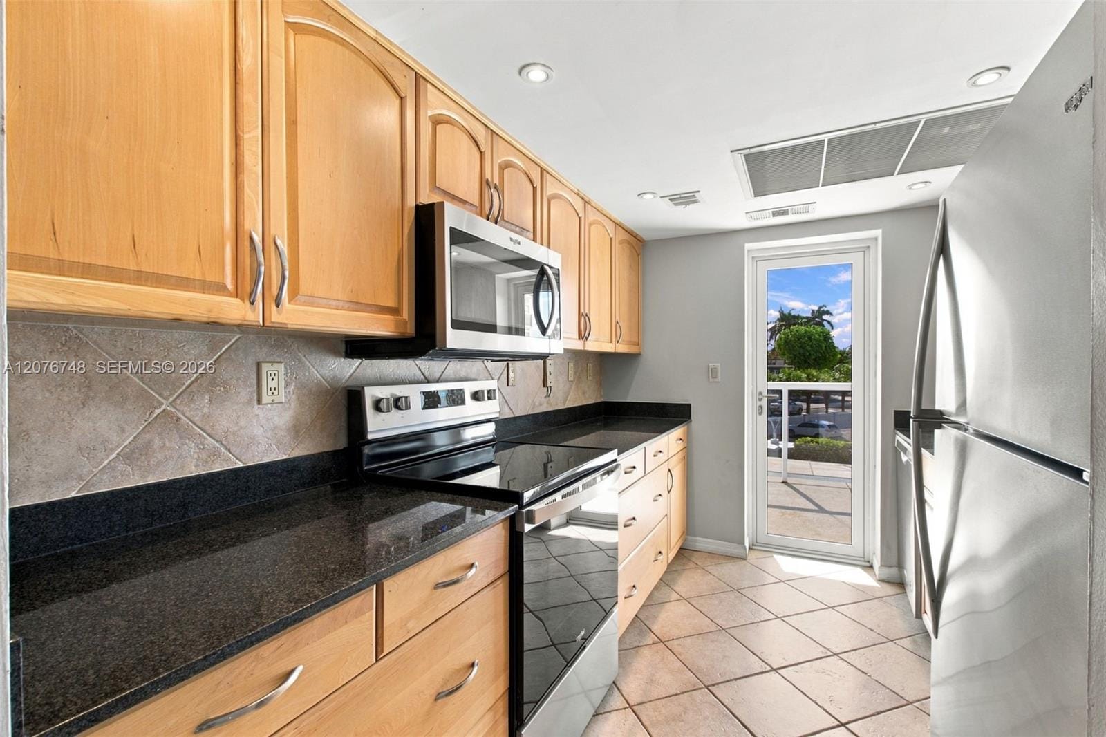 2715 N Ocean Boulevard 2C, Fort Lauderdale, FL 33308 photo 8