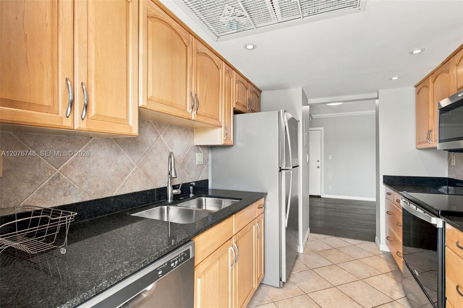2715 N Ocean Boulevard 2C, Fort Lauderdale, FL 33308 photo 9