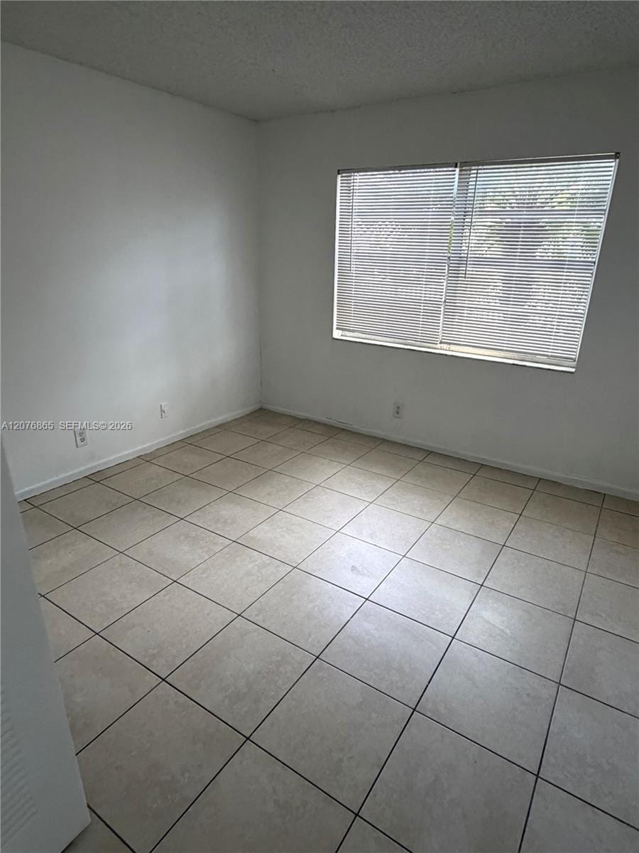 95 NE 41st Street O219, Oakland Park, FL 33334