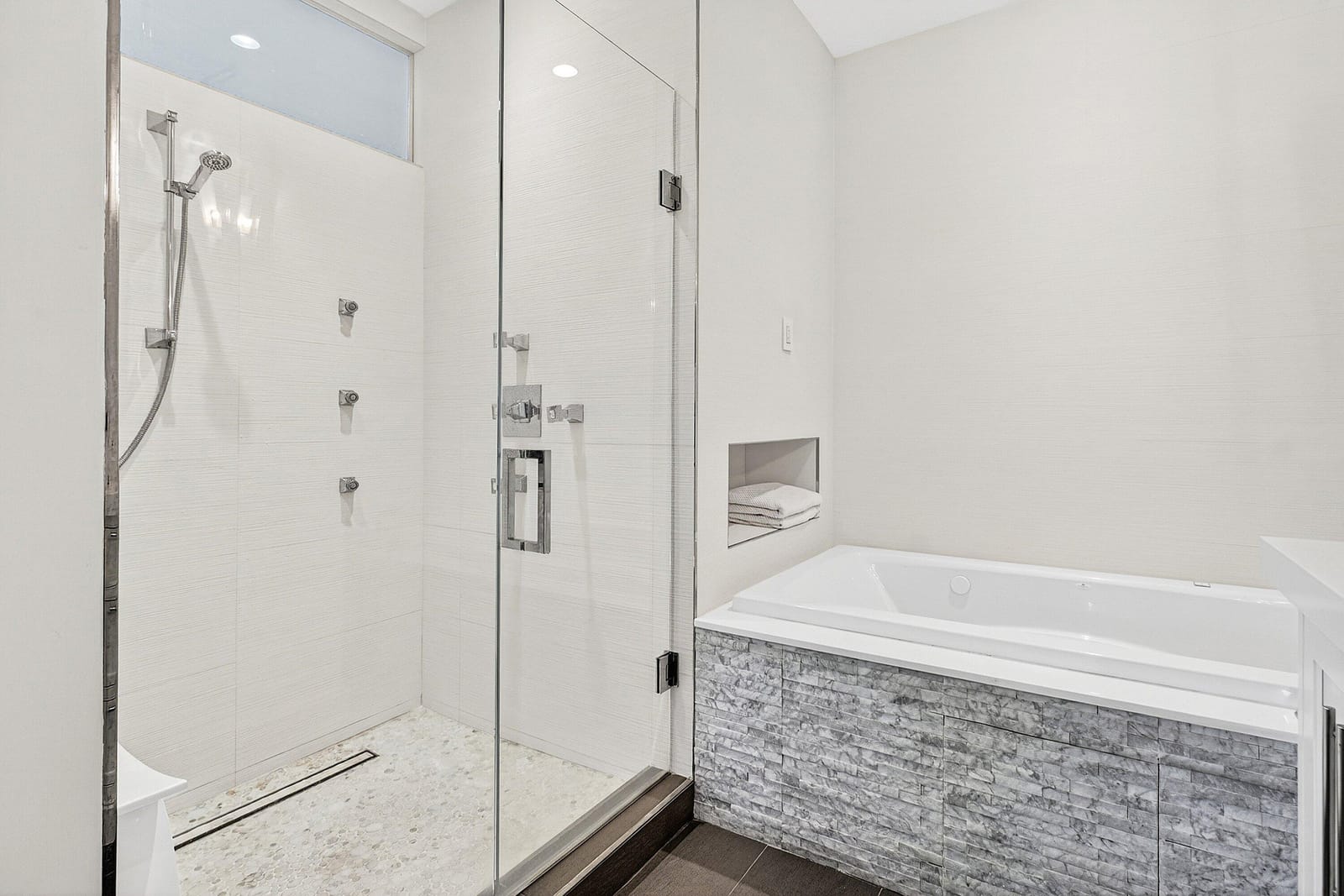 605 NE 19th Avenue, Deerfield Beach, FL 33441 photo 22