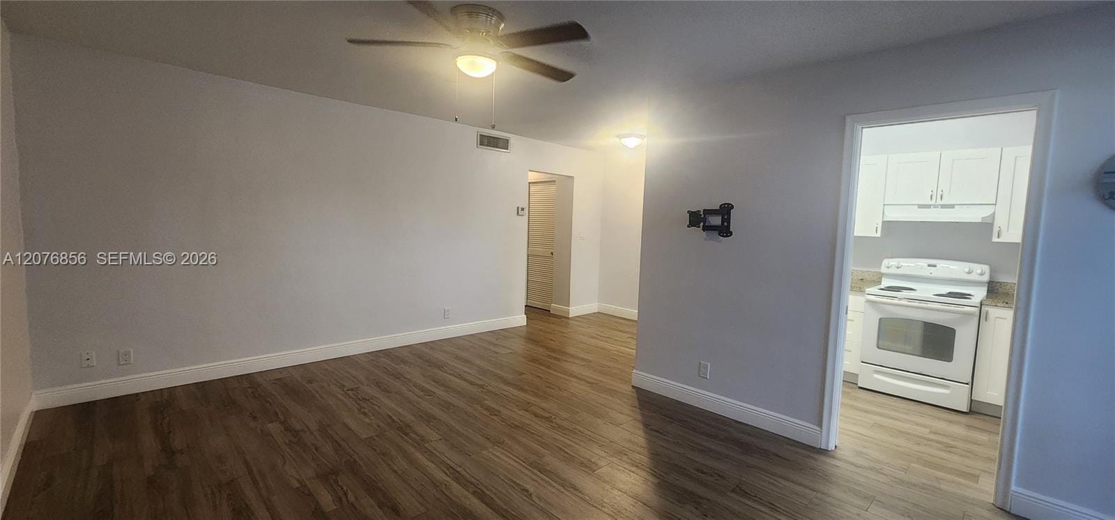 1555 N 12th Court 8B, Hollywood, FL 33019 photo 16