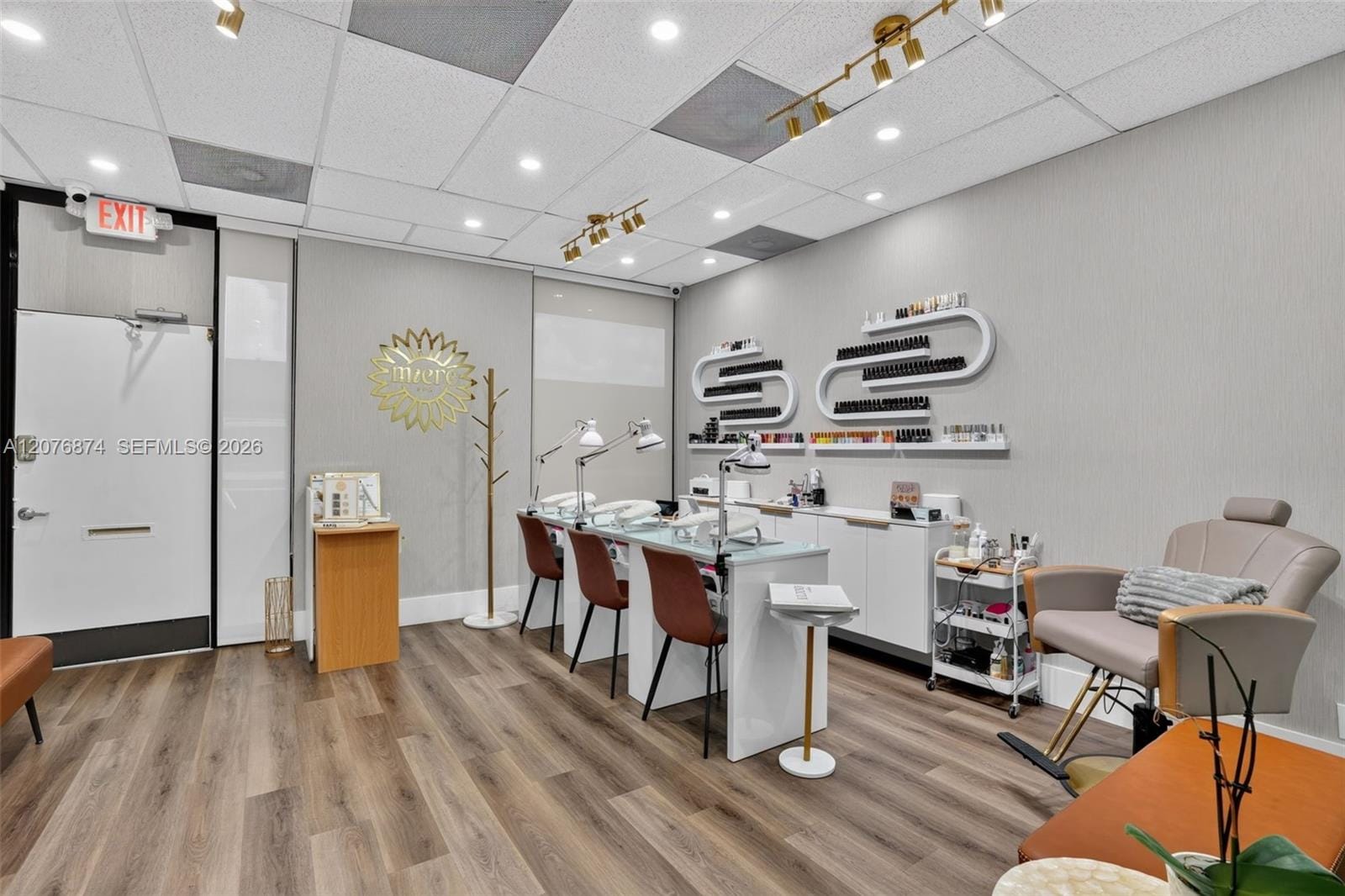 Nail Salon for Sale in Nail Salon For Sale In In Westchester, Miami, FL 33155