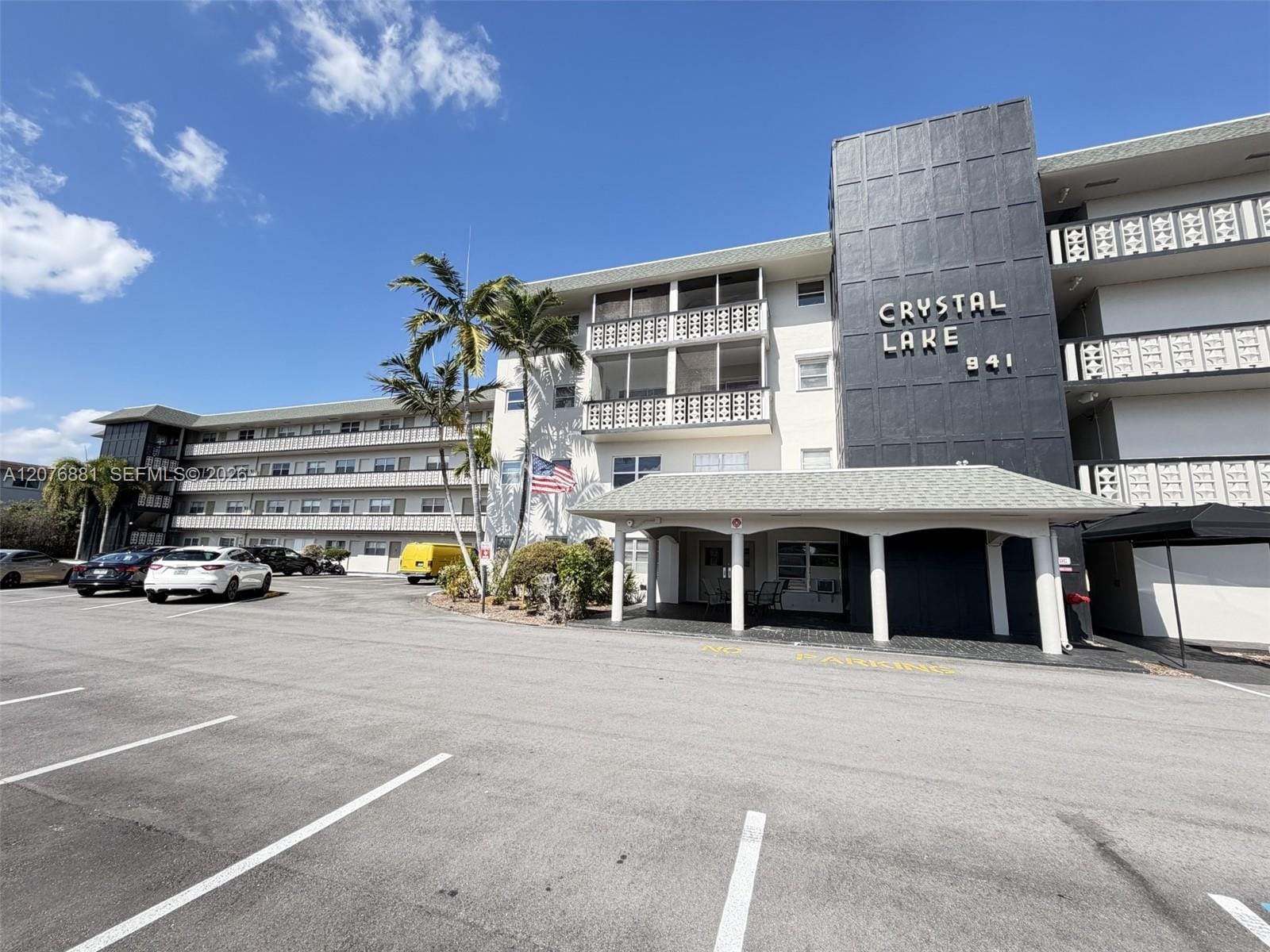 941 Crystal Lake Drive 305, Deerfield Beach, FL 33064