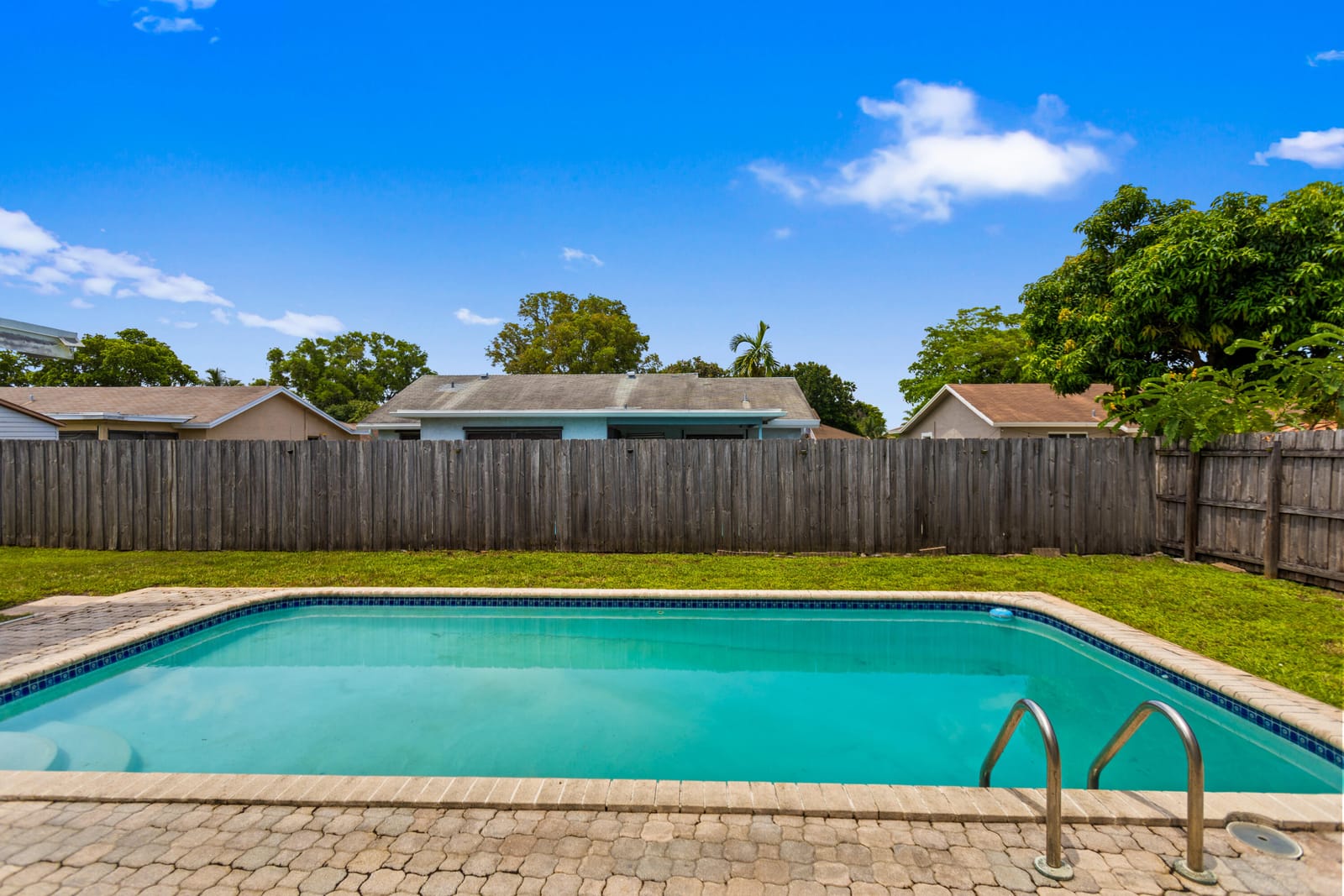 8621 NW 3RD Street, Pembroke Pines, FL 33024 photo 22