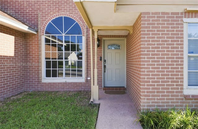 8635 SW 15th Street, Pembroke Pines, FL 33025