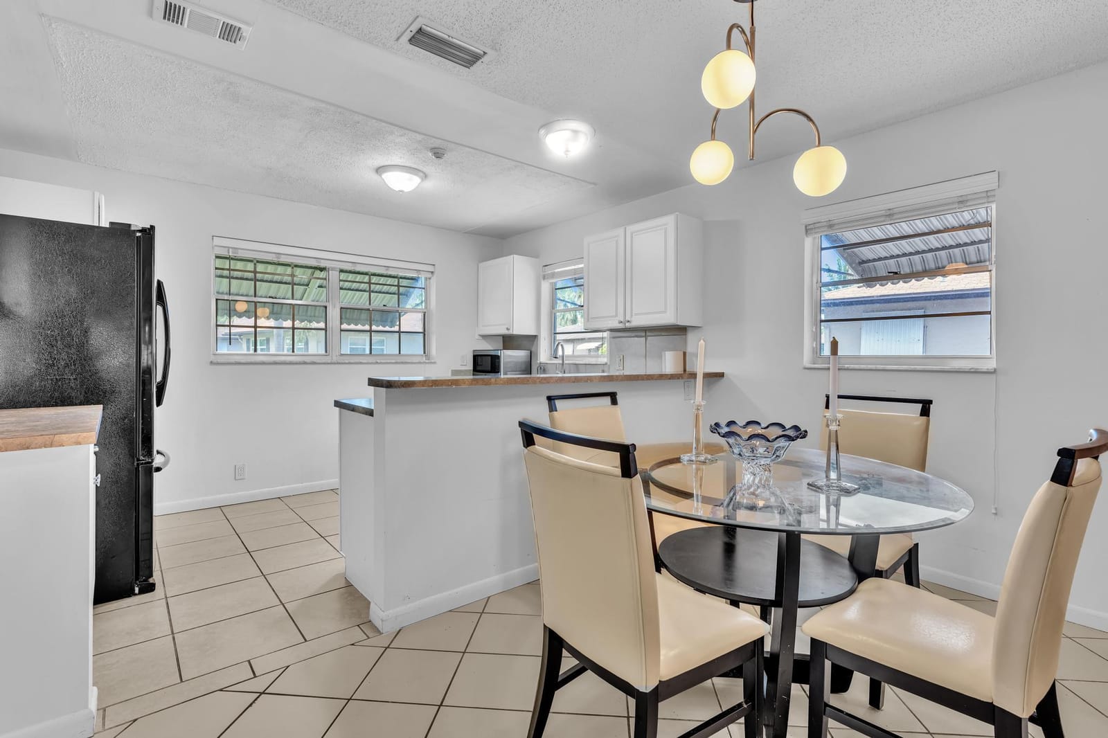 506 SANDPIPER Circle — photo 2