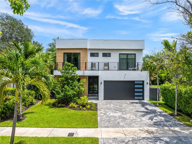 1629 NE 4th Place, Fort Lauderdale, FL 33301
