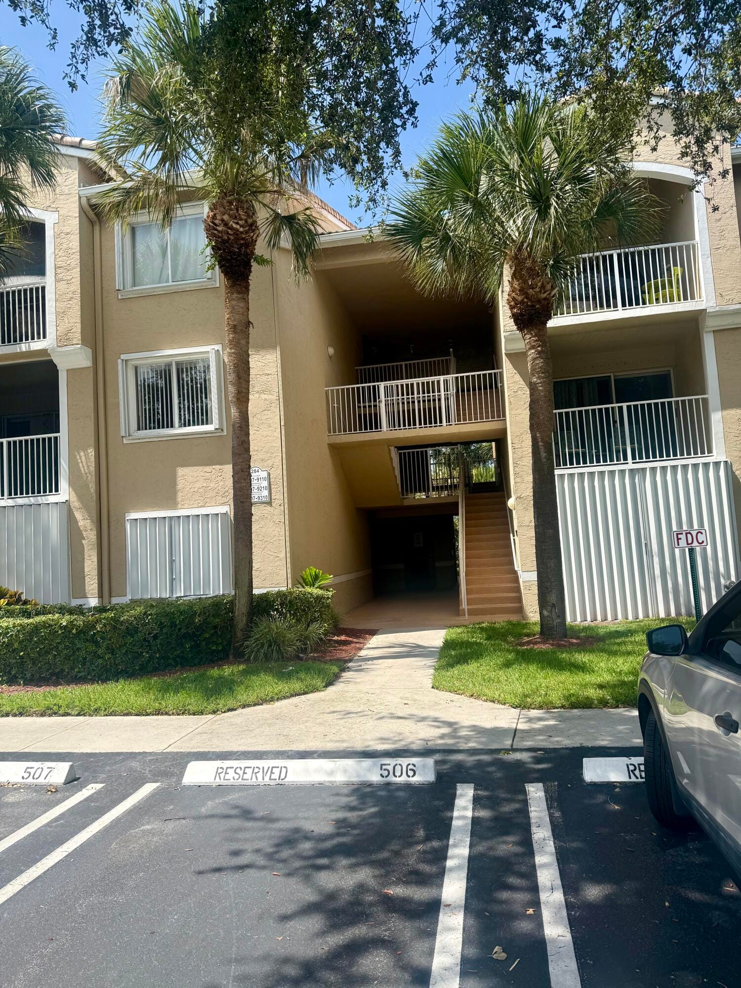284 VILLAGE Boulevard 9207 — photo 9