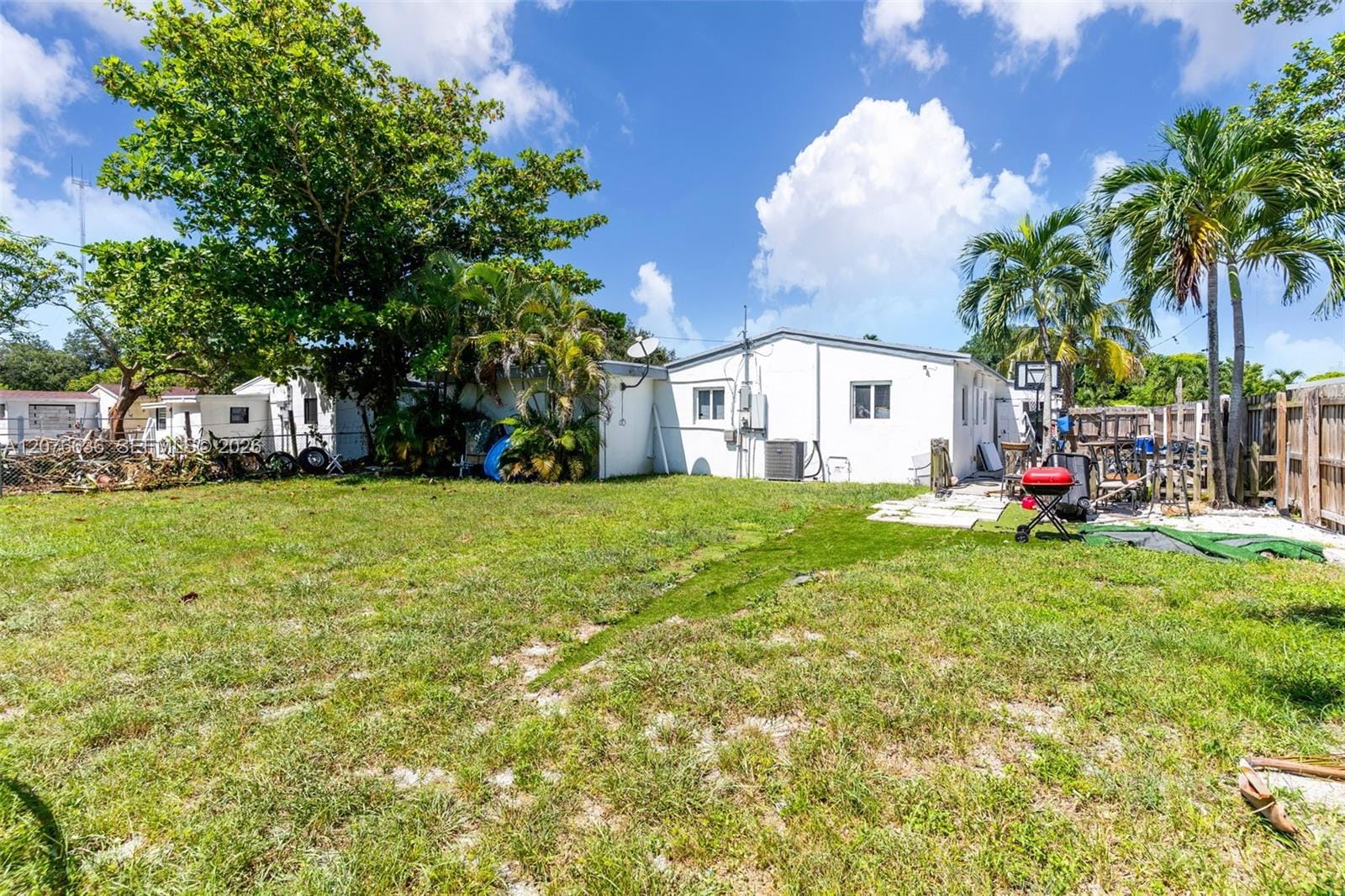 4510 SW 33rd Drive — photo 9