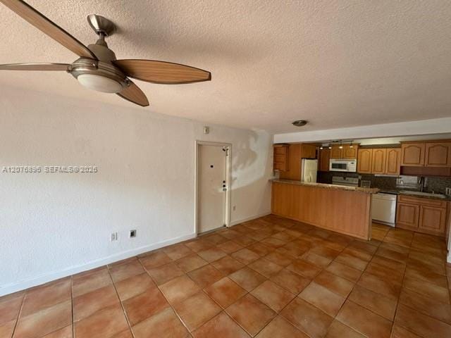 7915 SW 104th Street 104G, Miami, FL 33156