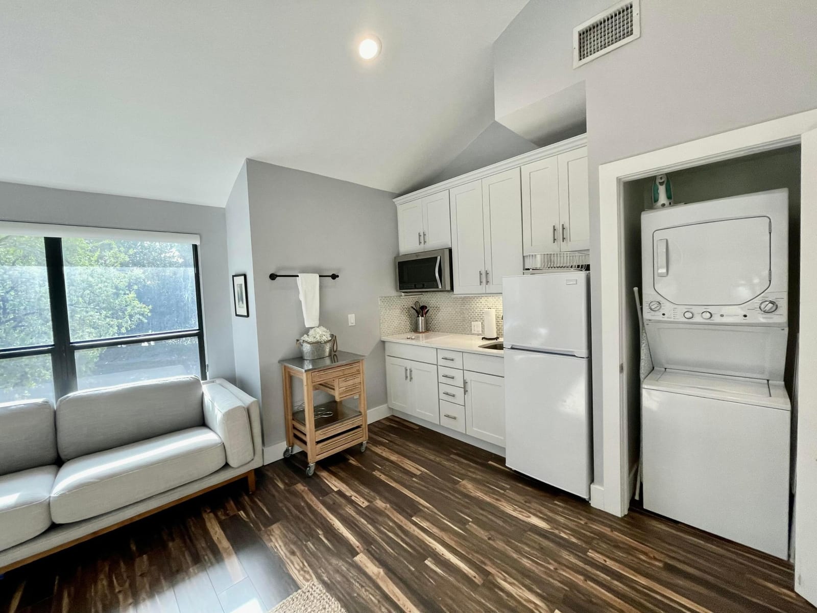11863 Wimbledon Circle 547 — photo 5