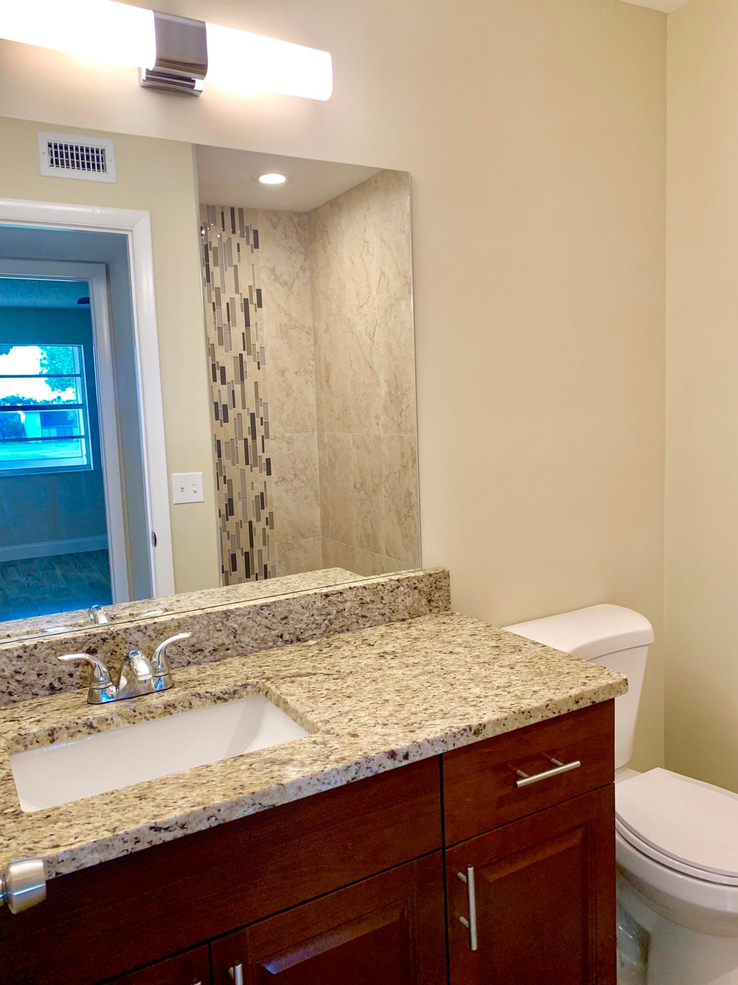 89 Normandy B, Delray Beach, FL 33484 photo 20