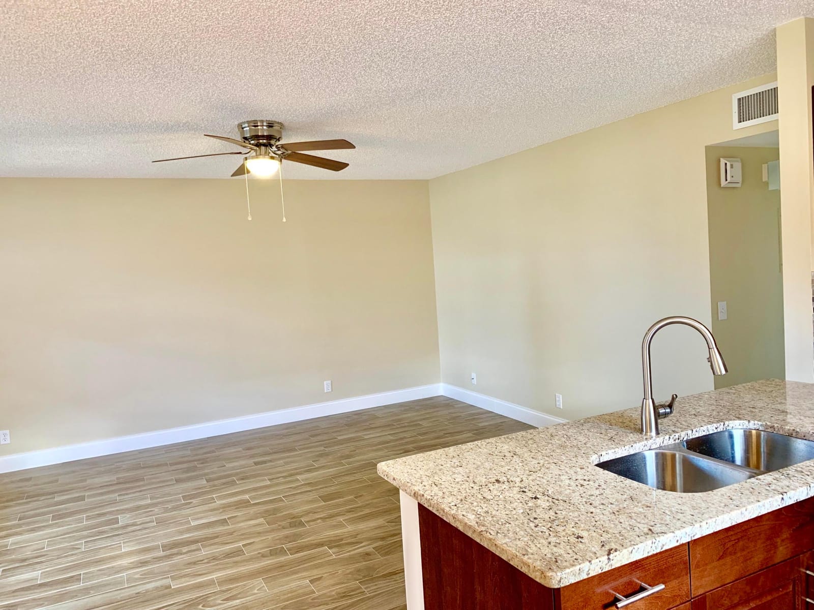 89 Normandy B, Delray Beach, FL 33484 photo 24