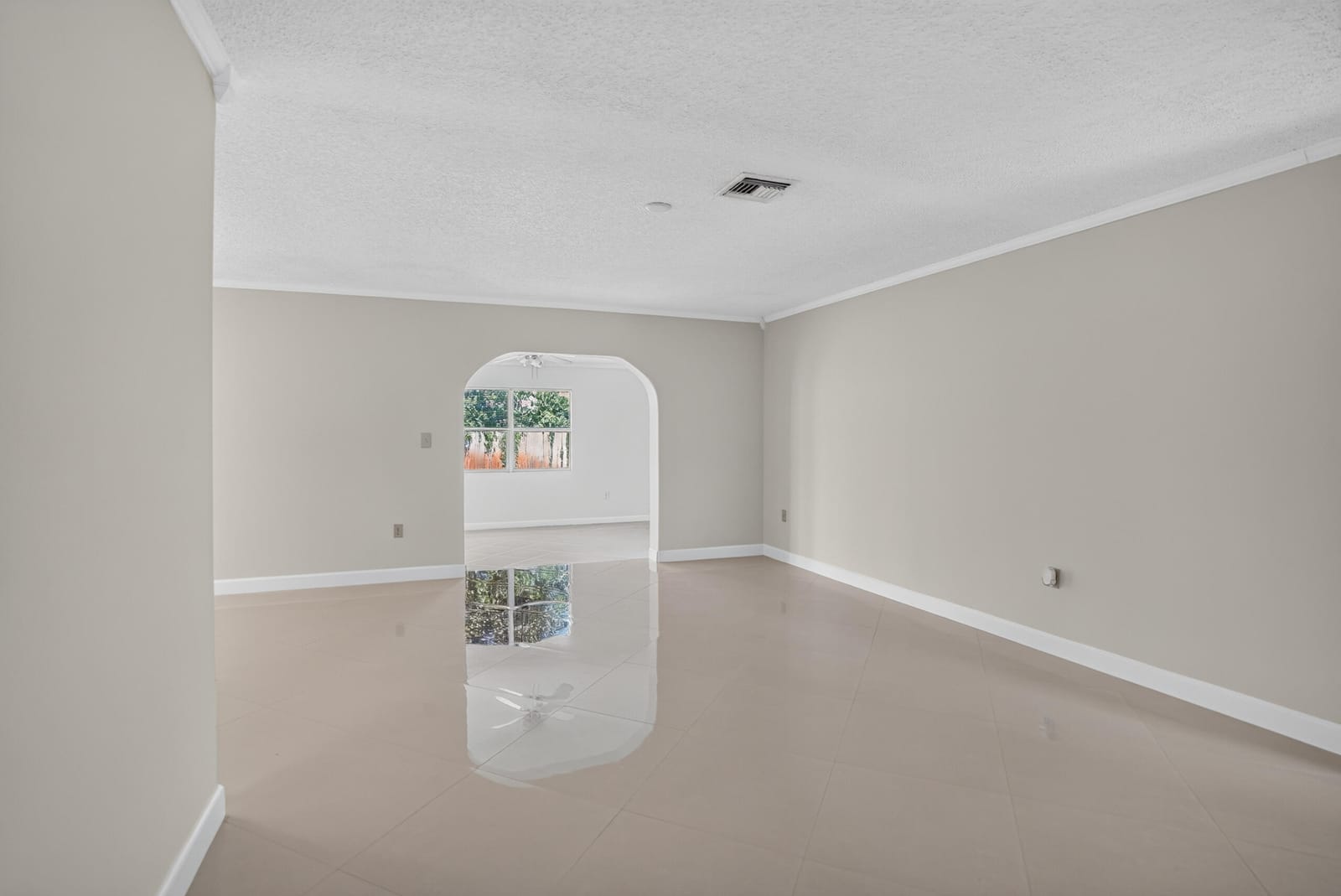 702 PLACE TAVANT — photo 7