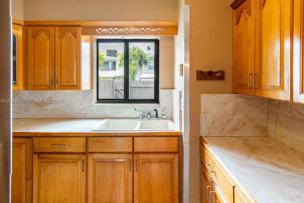 11312 SW 67th Terrace — photo 8