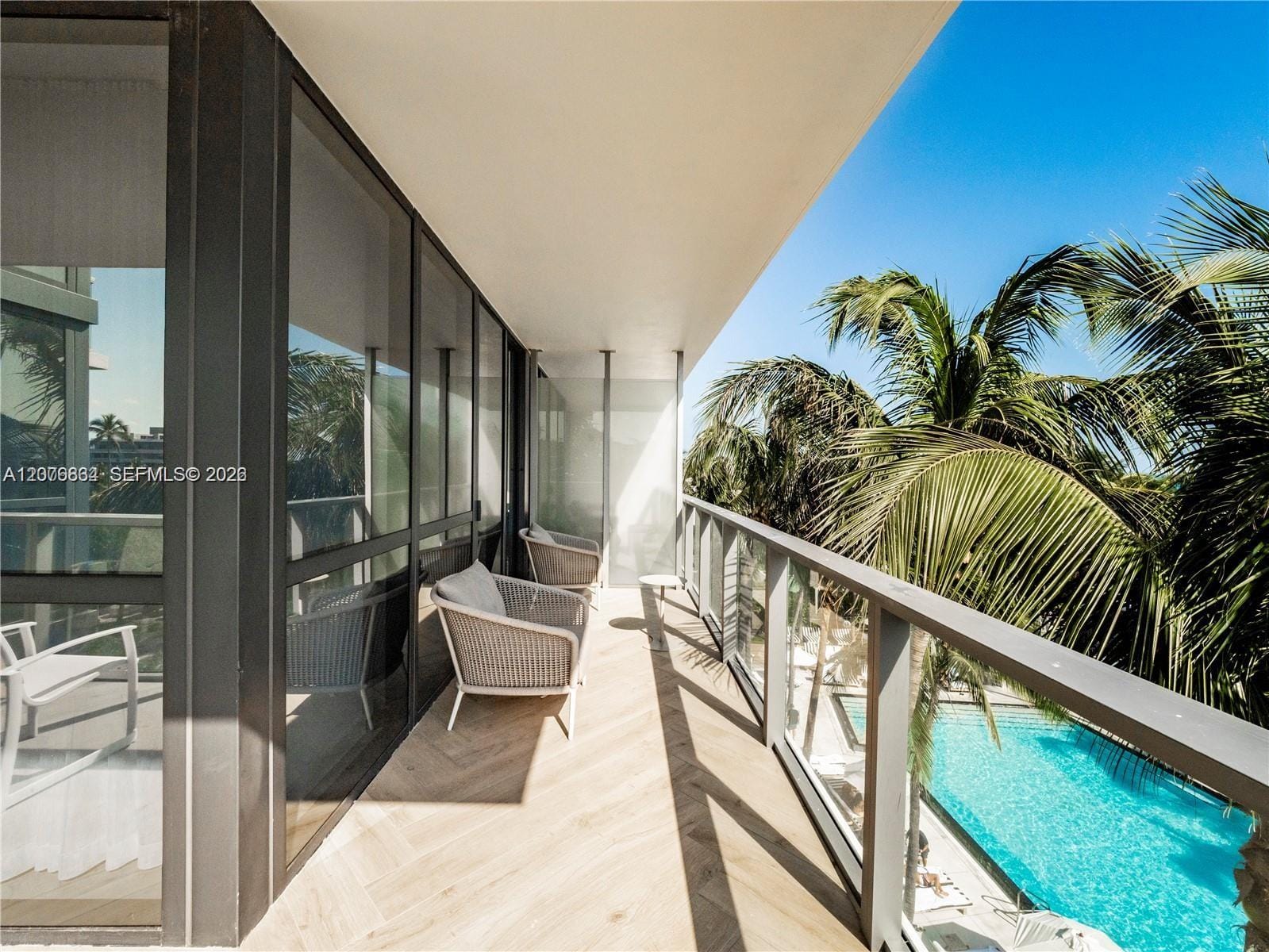 2201 Collins Avenue 428 — photo 2