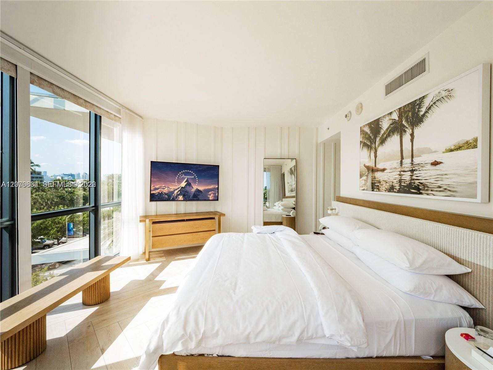 2201 Collins Avenue 428 — photo 10