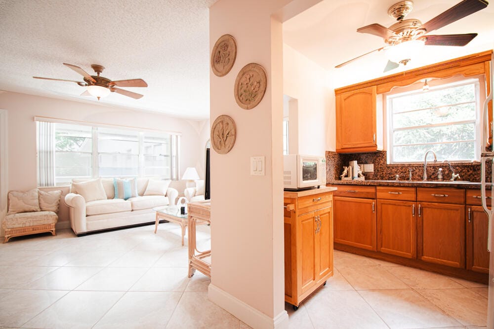 20 Lyndhurst A, Deerfield Beach, FL 33442 photo 1