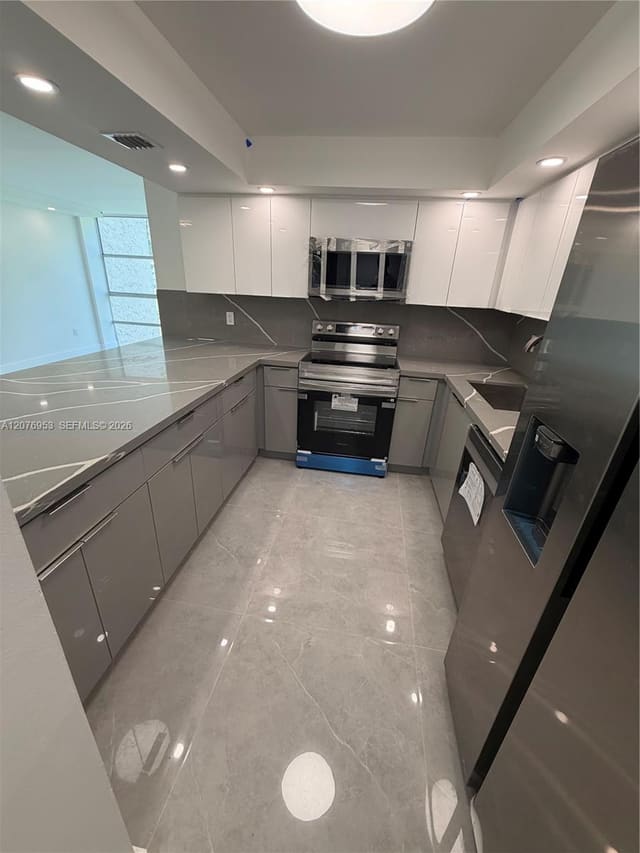 801 Three Islands Boulevard 102, Hallandale Beach, FL 33009