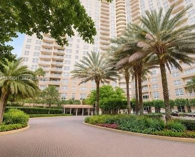 19501 W Country Club Drive 210, Aventura, FL 33180