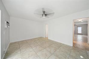 114 NORTHAMPTON F 114 — photo 3