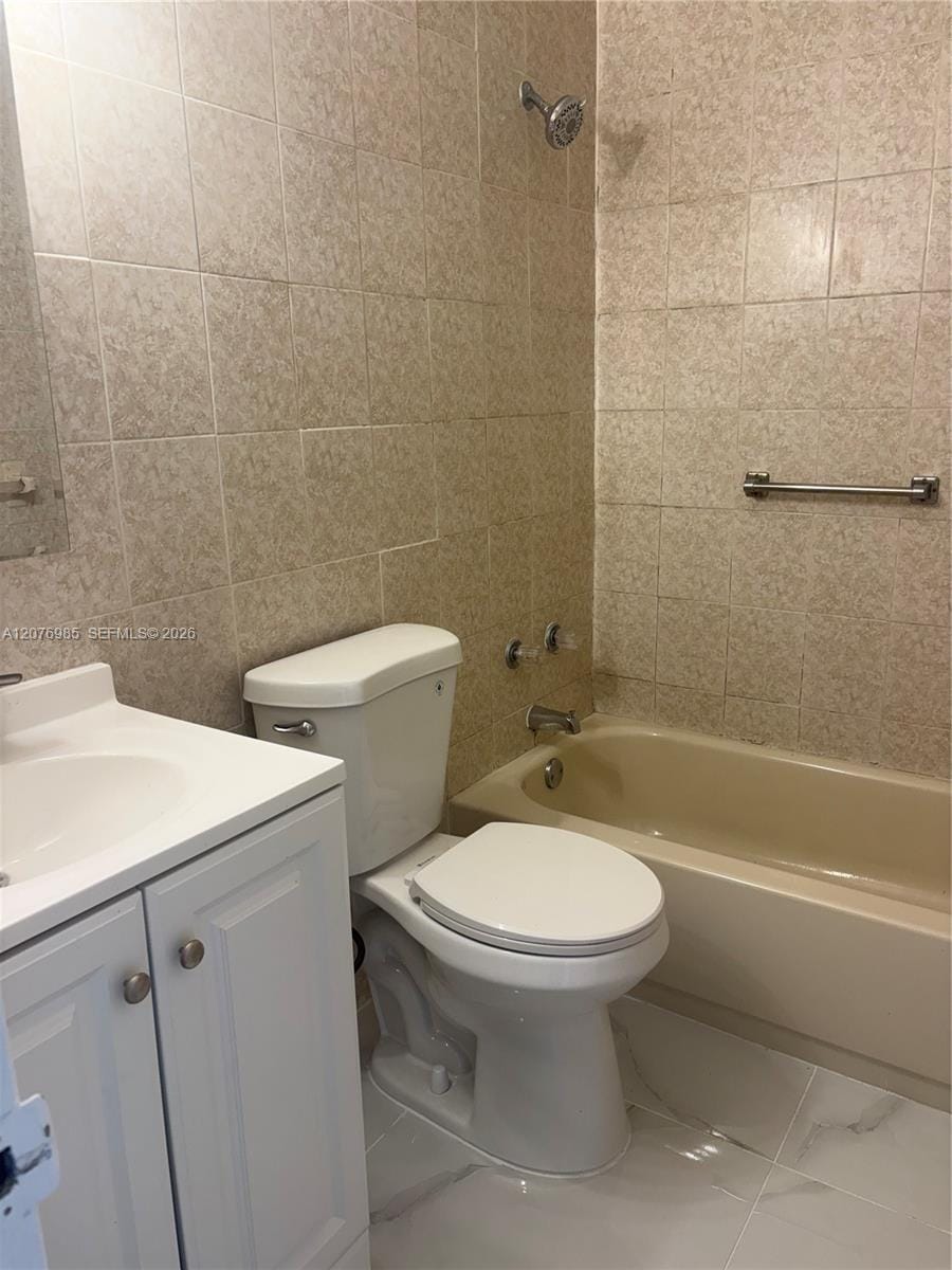 1790 79 St Causeway B310 — photo 3