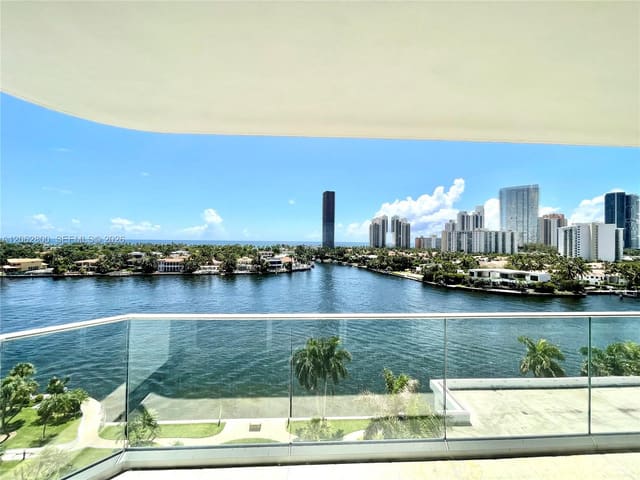 19707 Turnberry Way 10E, Aventura, FL 33180