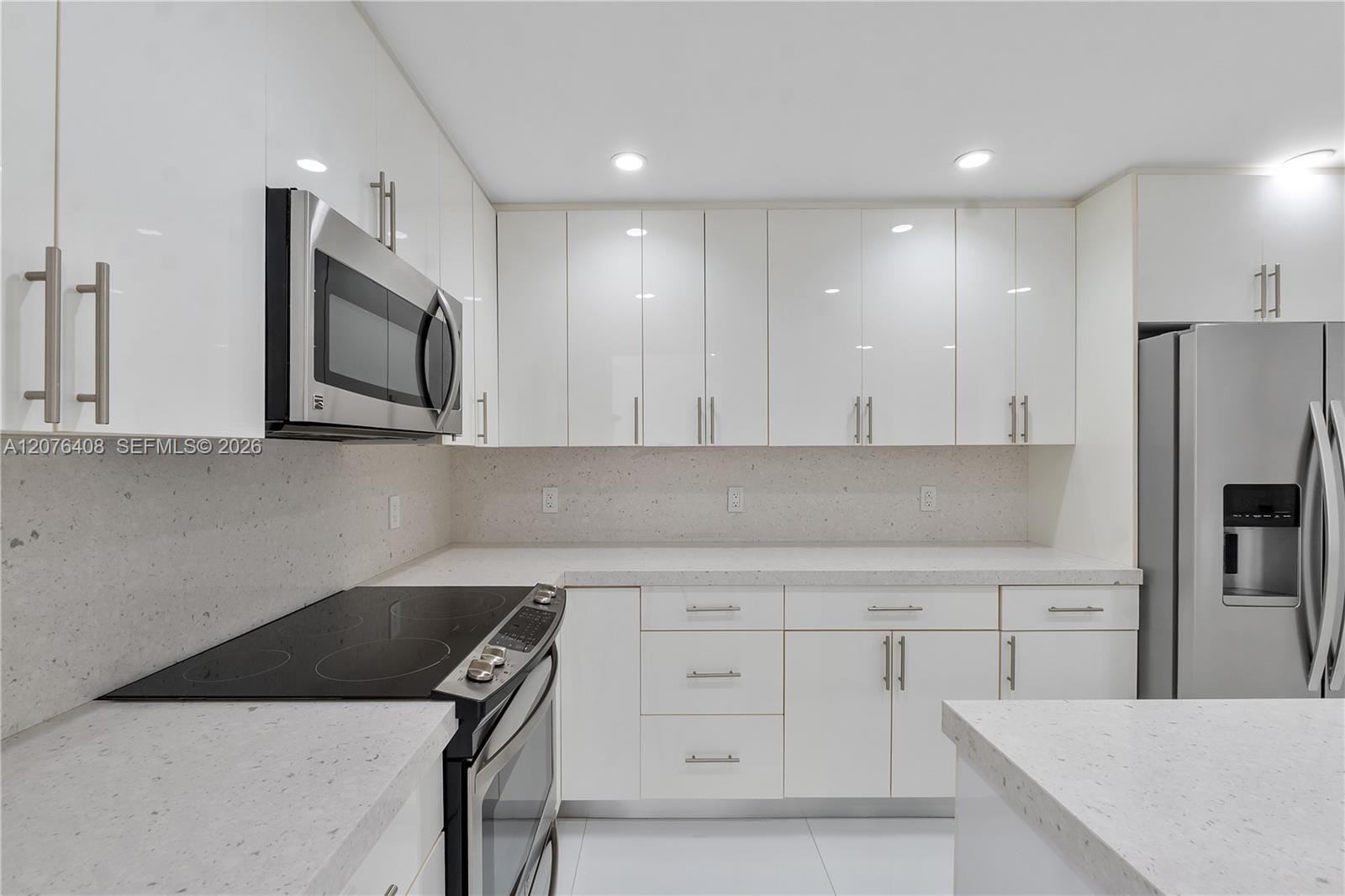 90 Edgewater Drive 104 — photo 3