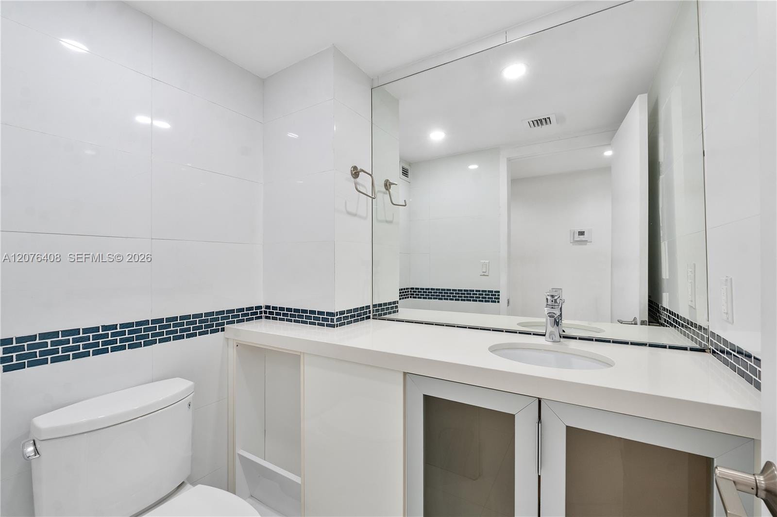 90 Edgewater Drive 104 — photo 7