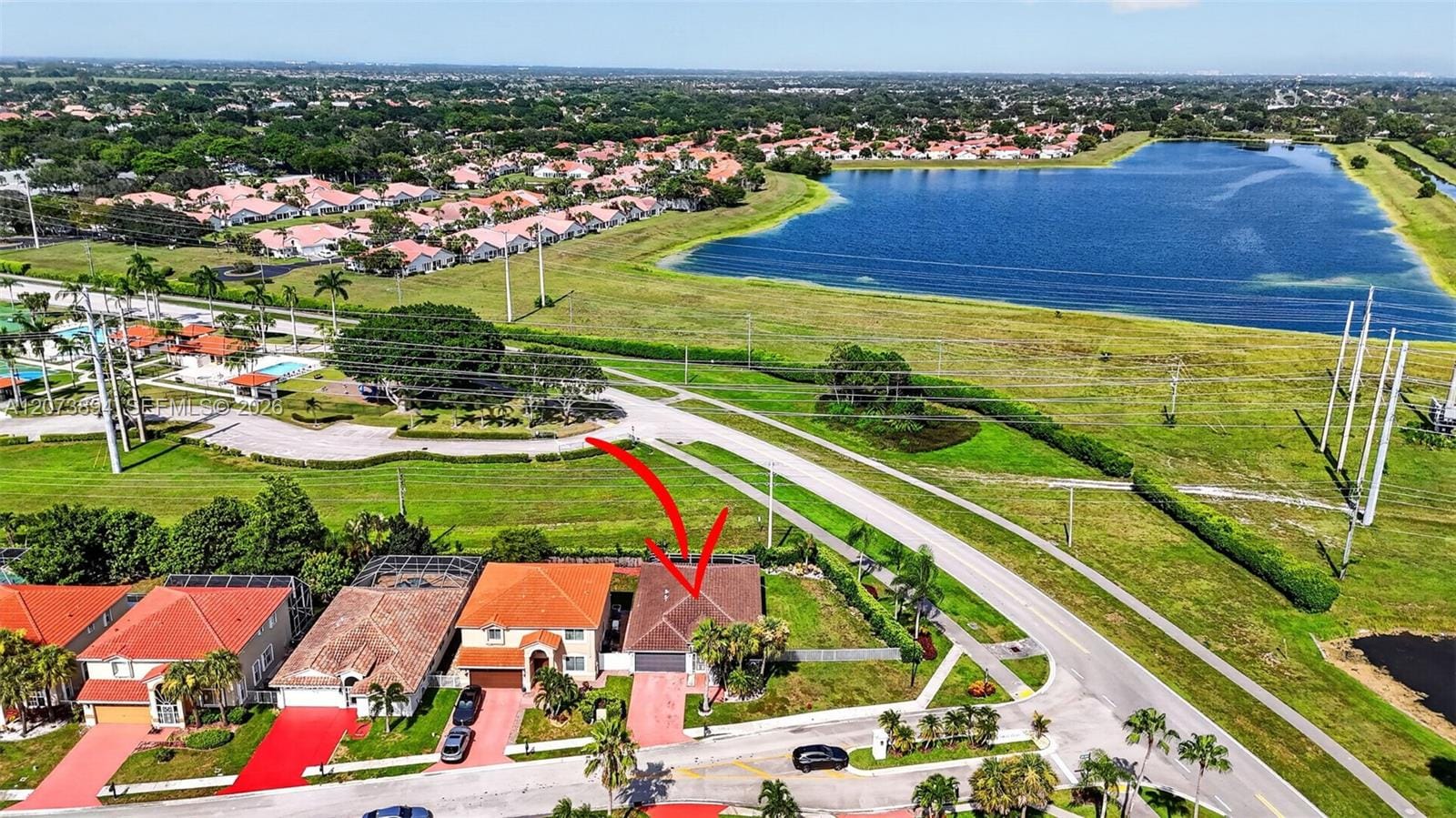 18360 Coral Isles Drive — photo 2