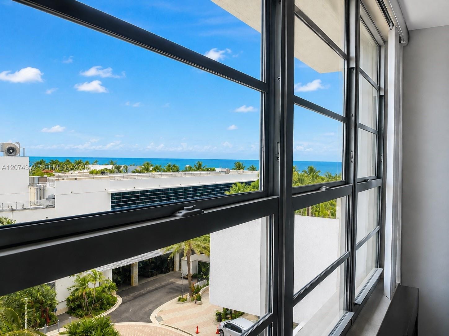 100 Lincoln Road 631 — photo 4