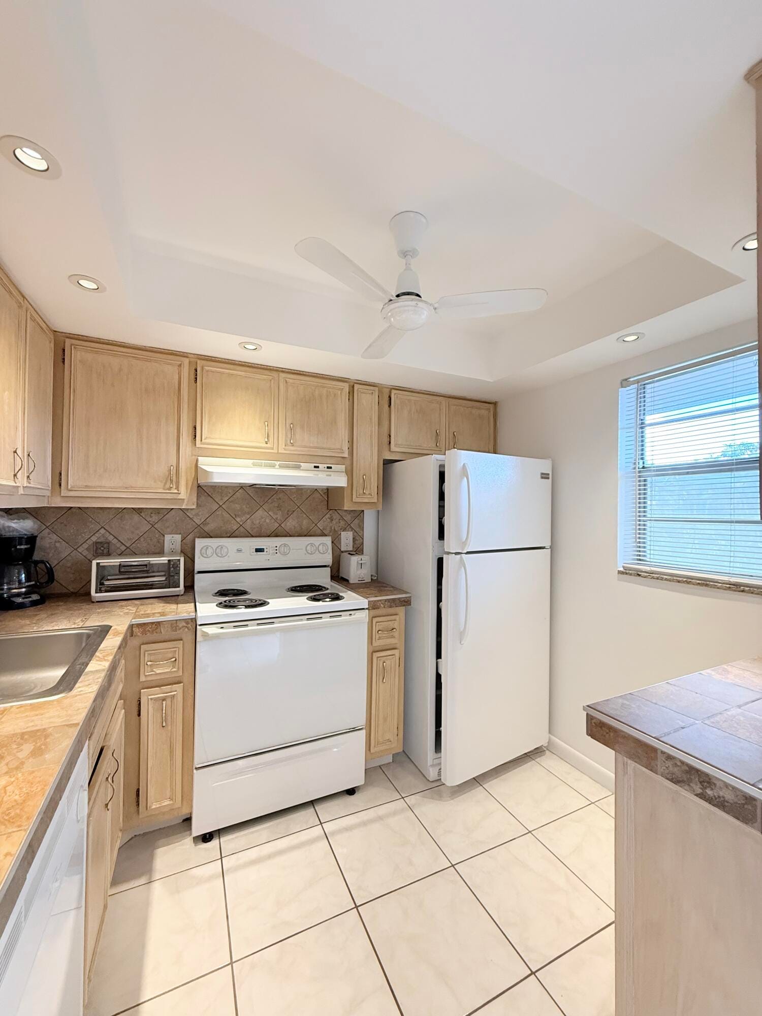2800 NW 47th Terrace 106B — photo 4