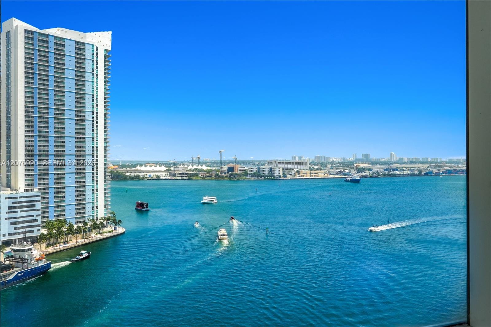901 Brickell Key Boulevard 1807, Miami, FL 33131