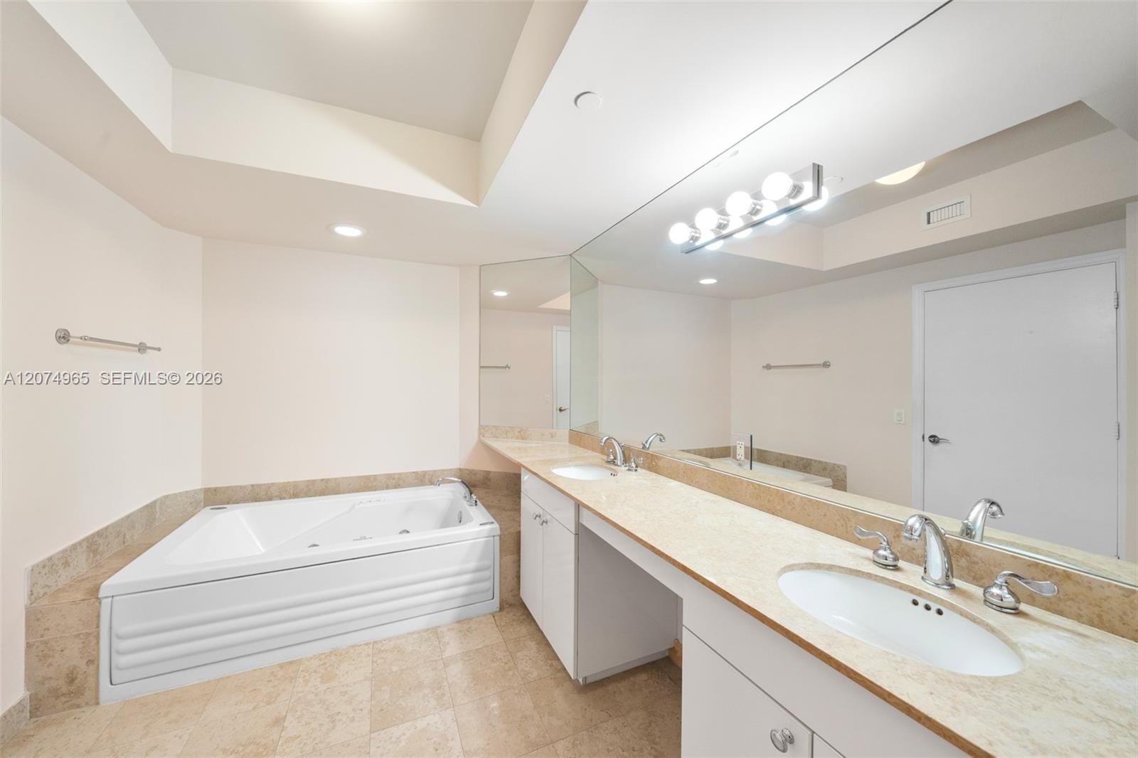 4779 Collins Avenue 1804, Miami Beach, FL 33140 photo 20