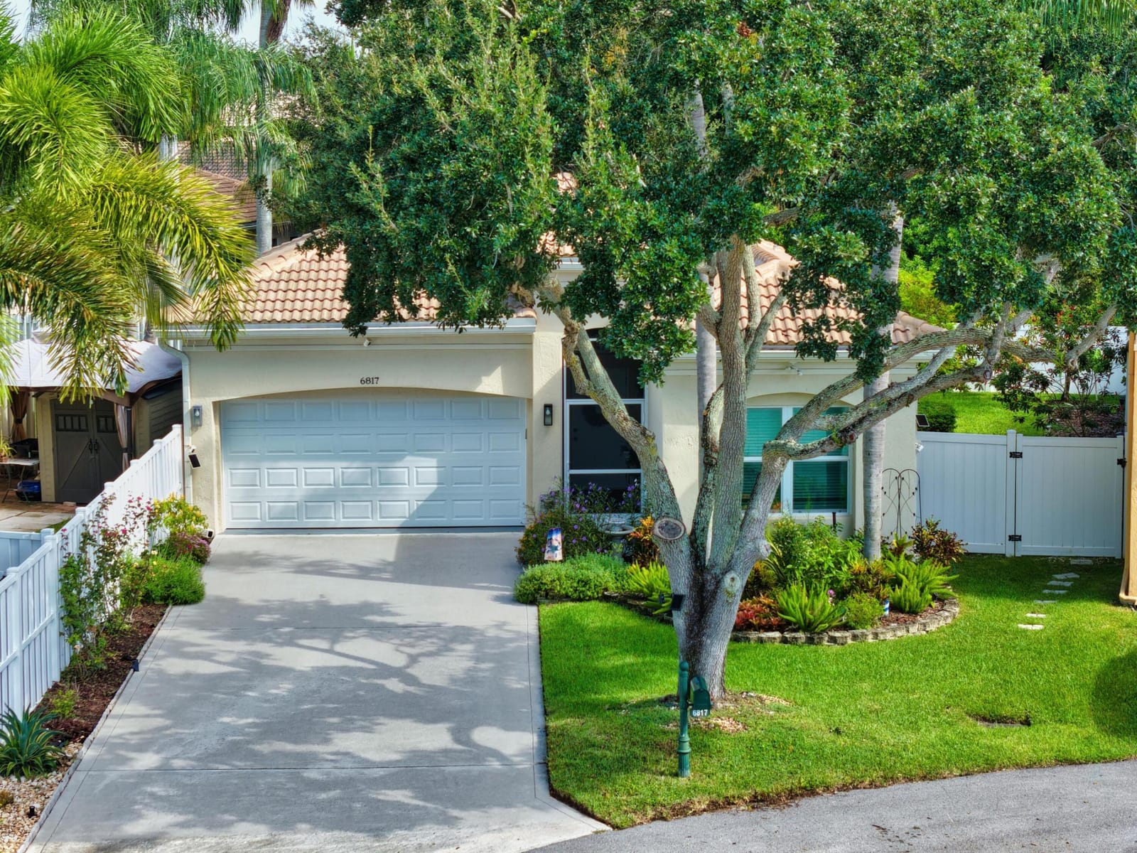 6817 NW 32ND Court, Margate, FL 33063 photo 2