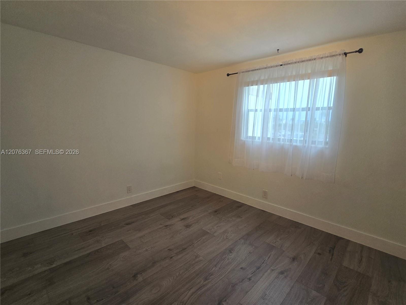 500 NE 2nd Street 417 — photo 9