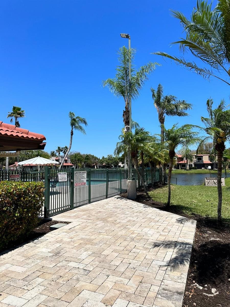 9177 W Sunrise Boulevard, Plantation, FL 33322 photo 14