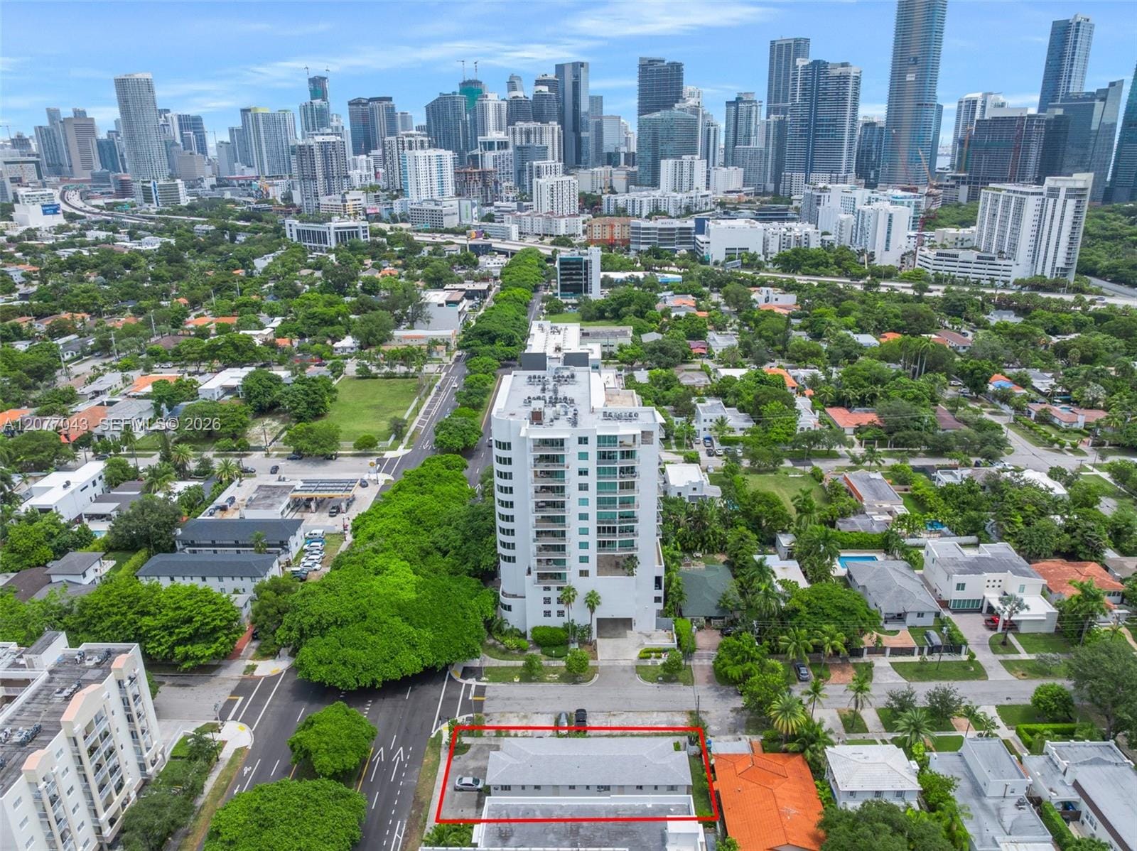 2101 SW 3rd Avenue, Miami, FL 33129 photo 2