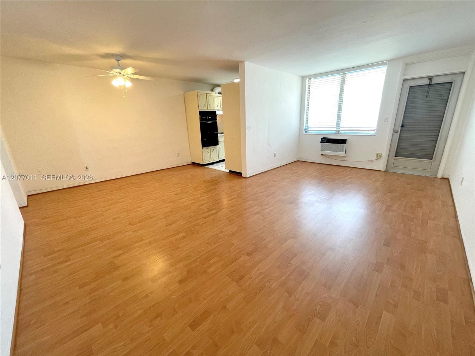 441 Collins Avenue 30, Miami Beach, FL 33139 photo 2