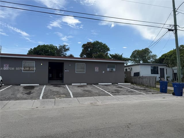 1245 W 35th Street 2, Riviera Beach, FL 33404