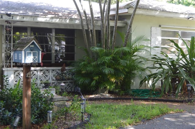 11429 NE 11th Place, Biscayne Park, FL 33161