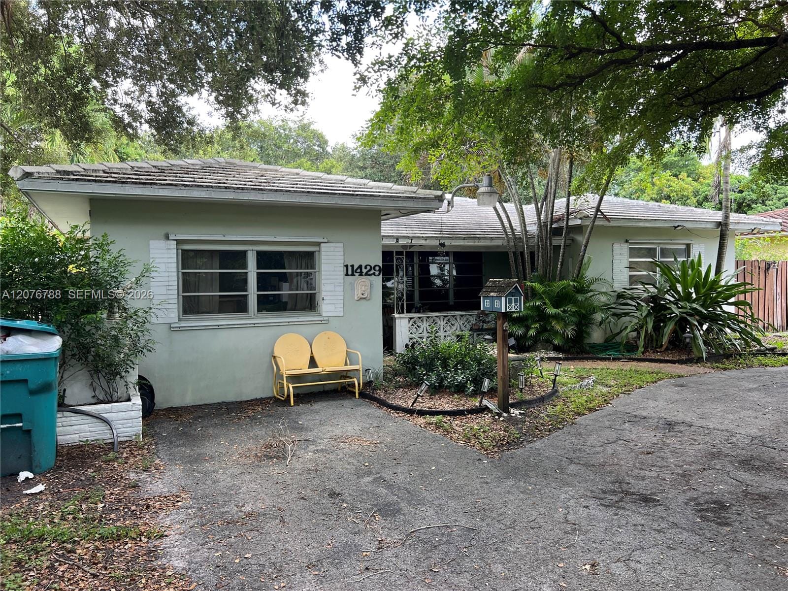 11429 NE 11th Place, Biscayne Park, FL 33161 photo 2