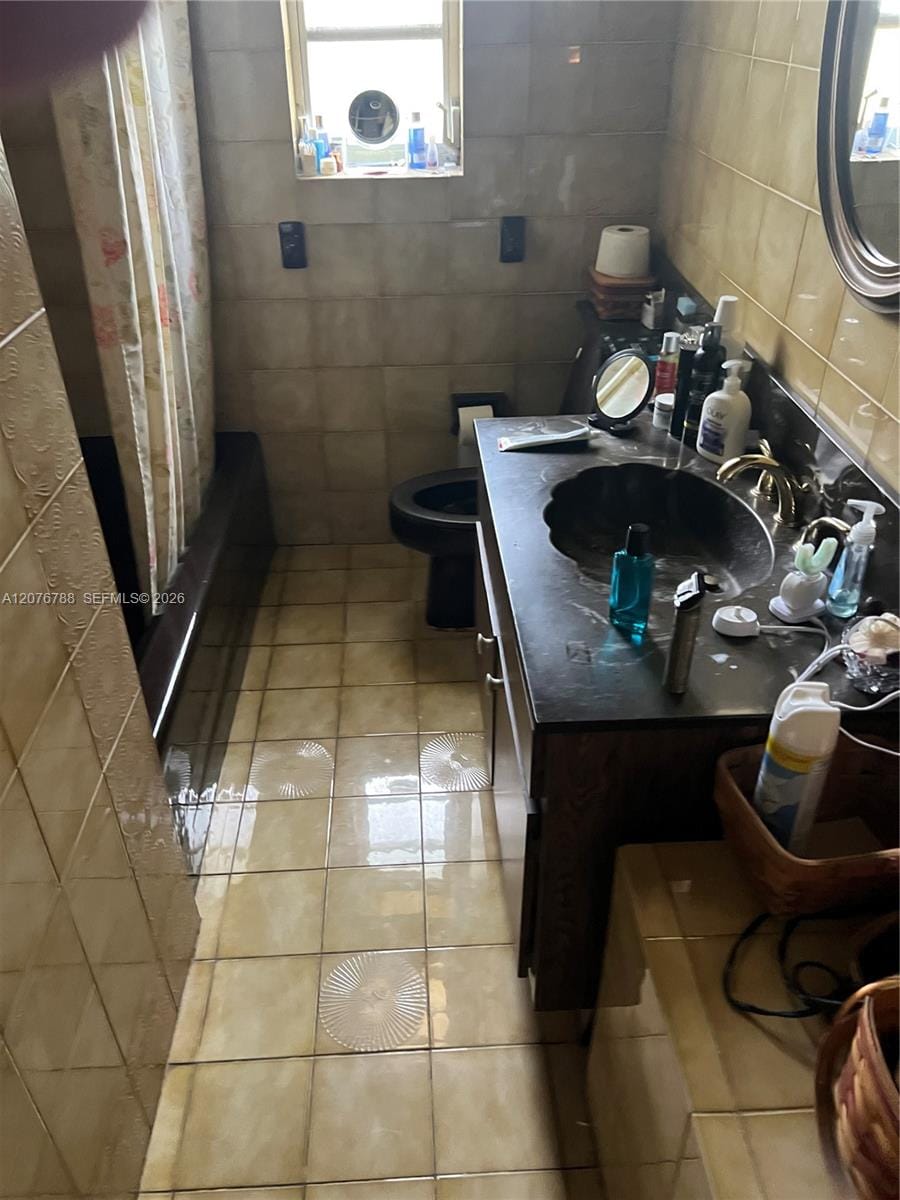 11429 NE 11th Place, Biscayne Park, FL 33161 photo 12