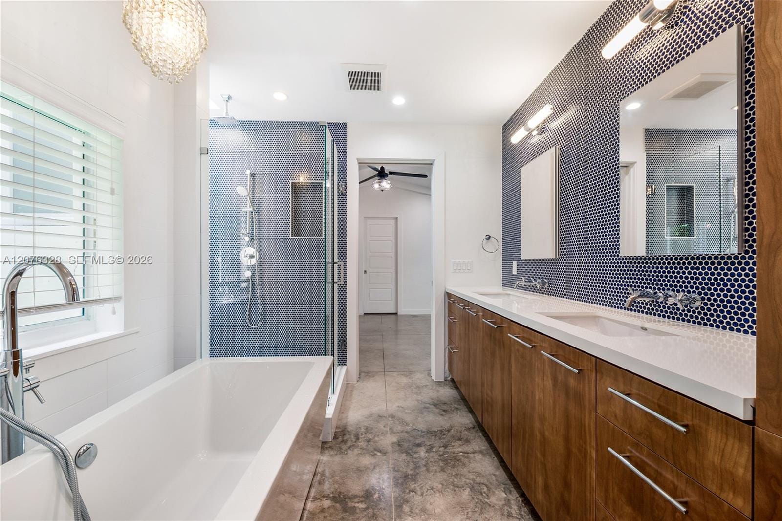 100 Sarto Avenue — photo 9