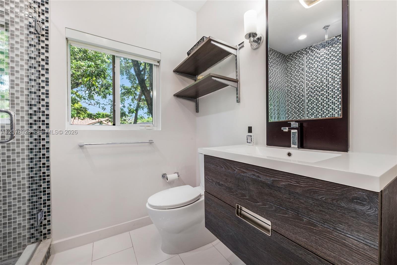 100 Sarto Avenue — photo 10