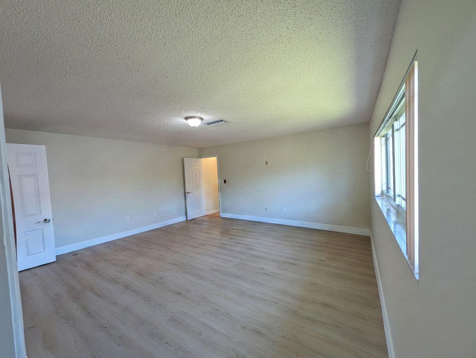 4110 NW 3rd Avenue — photo 12