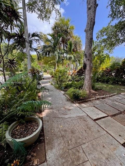 2192 NE 171st Street 1, North Miami Beach, FL 33162