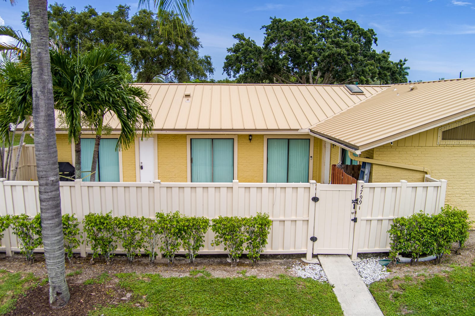 5799 GOLDEN EAGLE Circle — photo 2